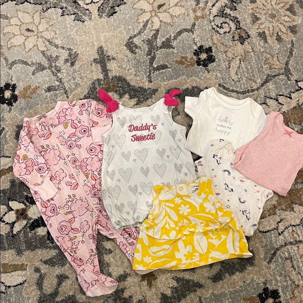 6 pieces baby  Clothing Set with Pink, Yellow, and White Outfits